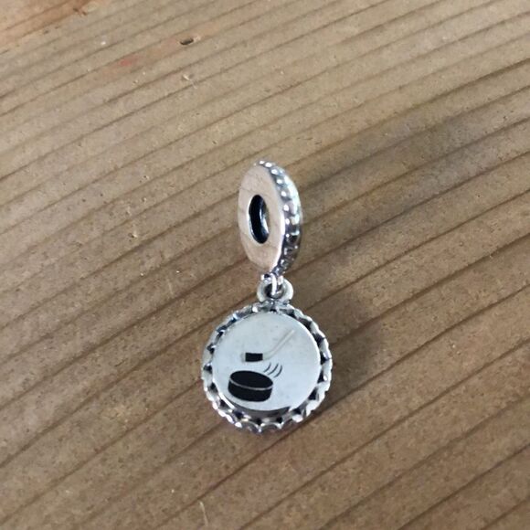 Authentic PANDORA Hockey ENG792018_14 Dangle Charm Mixed Enamel - Picture 4 of 5